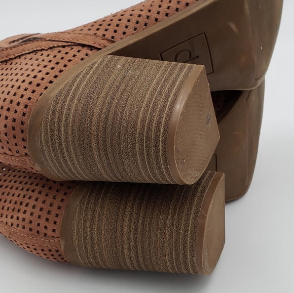 DV Dolce Vita Tan-Taupe Block Heel Ankle Boot - Picture 10 of 13